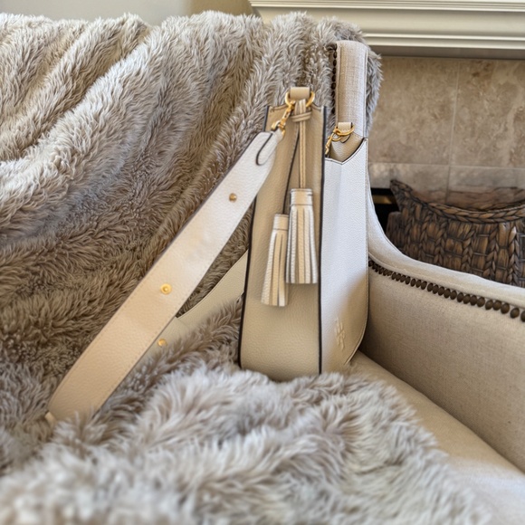 New Genuine Tory Burch Large Ivory/Off-White Leather Shoulder & Crossbody Bag - Picture 4 of 6